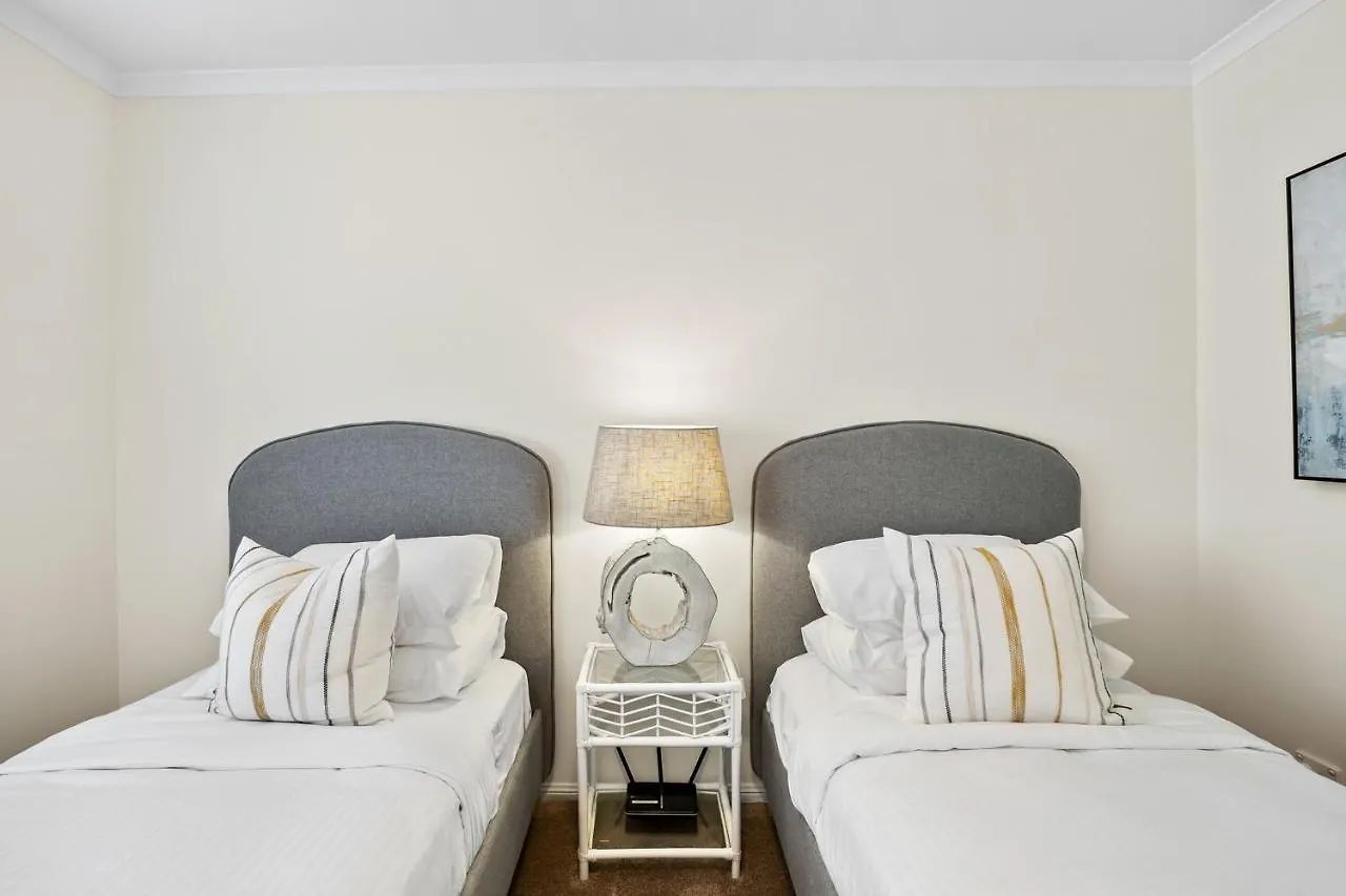 Regency 3 Bedroom Central Town House Mooloolaba Apartmán